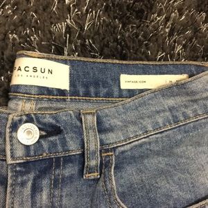Striped vintage icon mom jeans